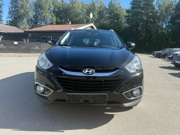 hyundai-ix35-diesel-2012-big-1