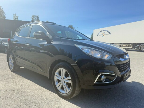 hyundai-ix35-diesel-2012-big-2