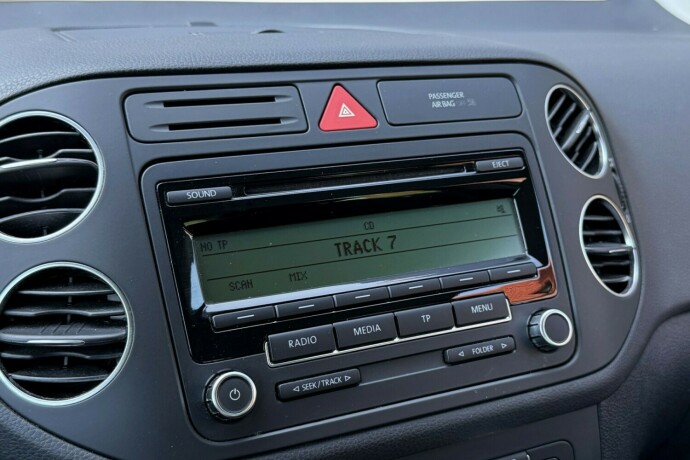 volkswagen-golf-plus-diesel-2010-big-28