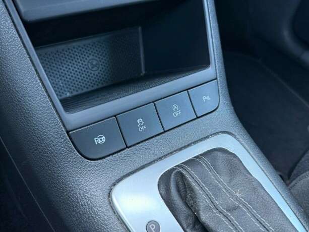 volkswagen-golf-plus-diesel-2010-big-21