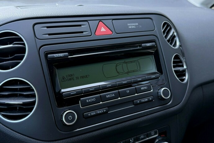volkswagen-golf-plus-diesel-2010-big-27
