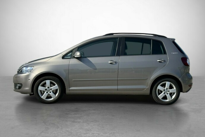 volkswagen-golf-plus-diesel-2010-big-6