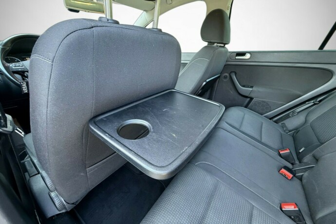 volkswagen-golf-plus-diesel-2010-big-30
