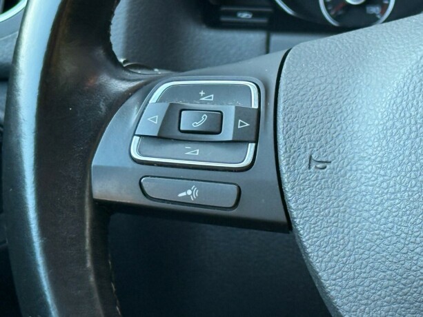 volkswagen-golf-plus-diesel-2010-big-25