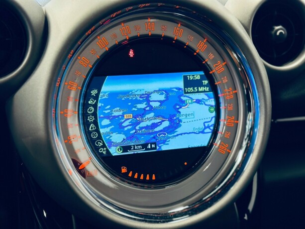 mini-countryman-diesel-2012-big-26