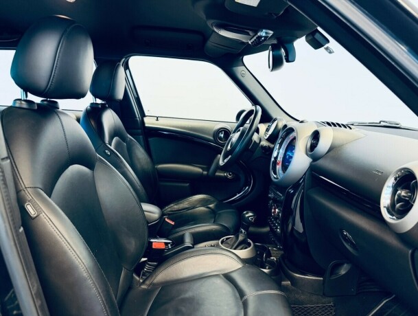 mini-countryman-diesel-2012-big-13