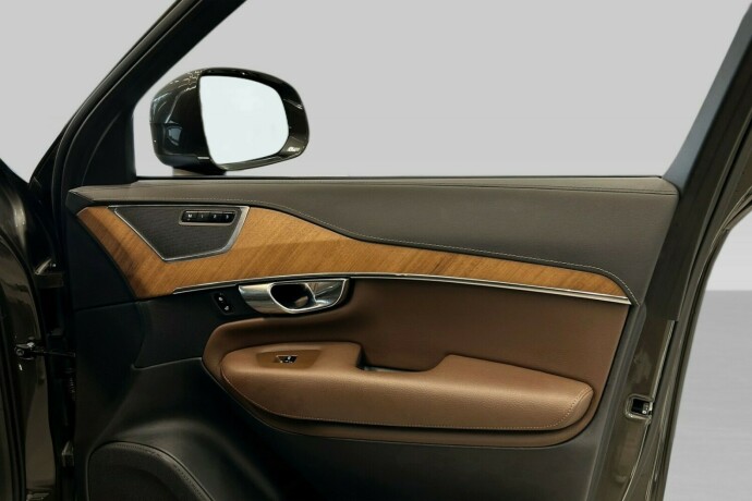 volvo-xc-90-elektrisitetbensin-2020-big-9