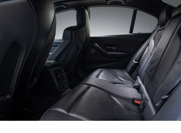 bmw-m3-bensin-2014-big-35