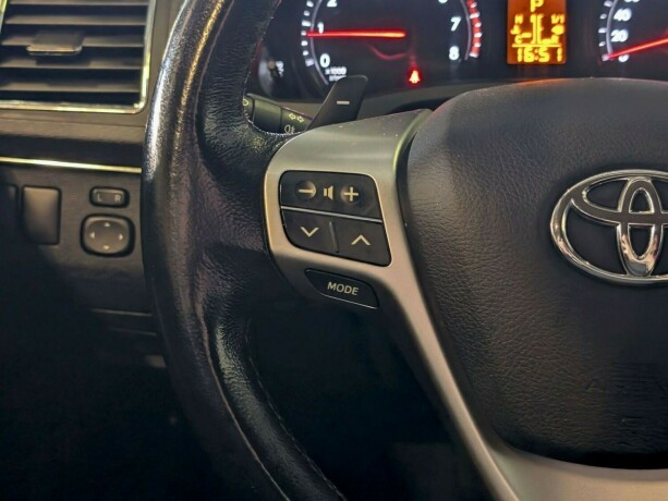 toyota-avensis-bensin-2012-big-23