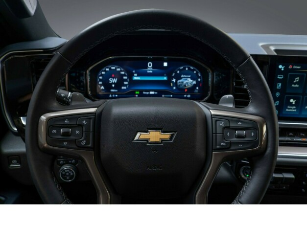 chevrolet-silverado-diesel-2023-big-16
