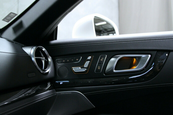 mercedes-benz-sl-bensin-2014-big-36