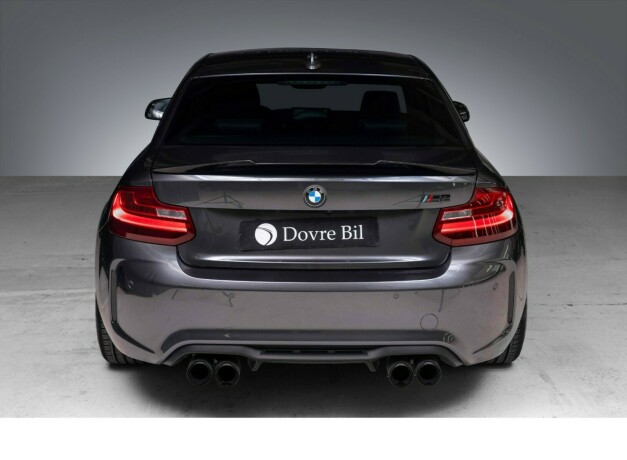 bmw-m2-bensin-2017-big-13