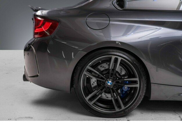 bmw-m2-bensin-2017-big-11