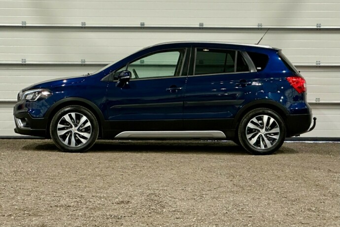 suzuki-sx4-s-cross-bensin-2017-big-4