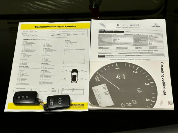 toyota-rav4-elektrisitetbensin-2016-big-22