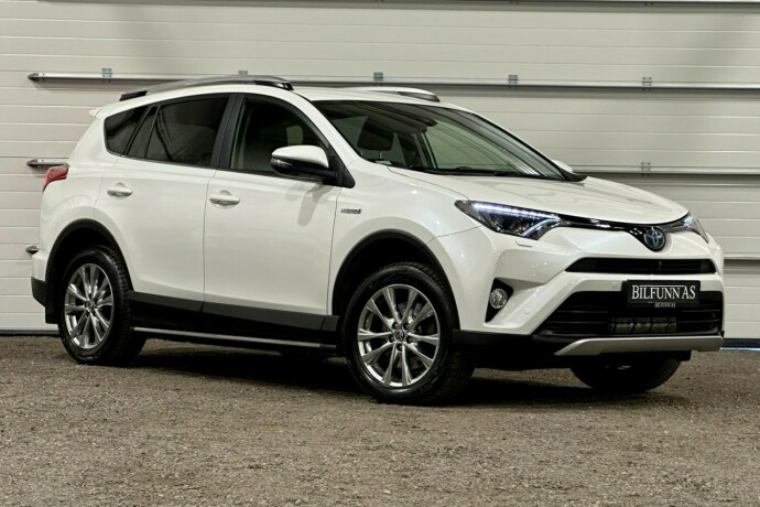 toyota-rav4-elektrisitetbensin-2016-big-0