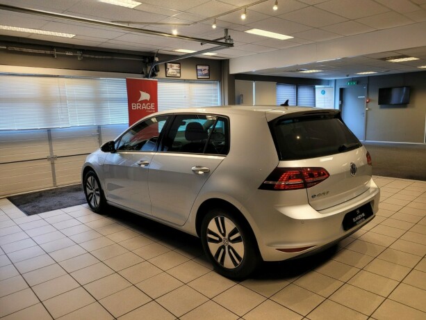 volkswagen-golf-elektrisitet-2017-big-6