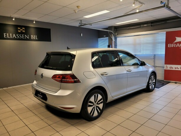 volkswagen-golf-elektrisitet-2017-big-3