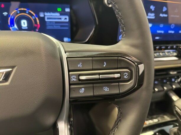 chevrolet-colorado-bensin-2025-big-36