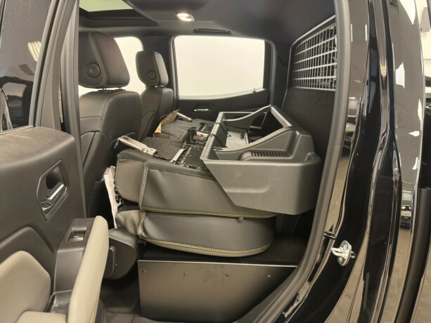 chevrolet-colorado-bensin-2025-big-20