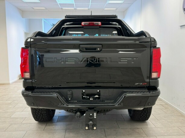 chevrolet-colorado-bensin-2025-big-5