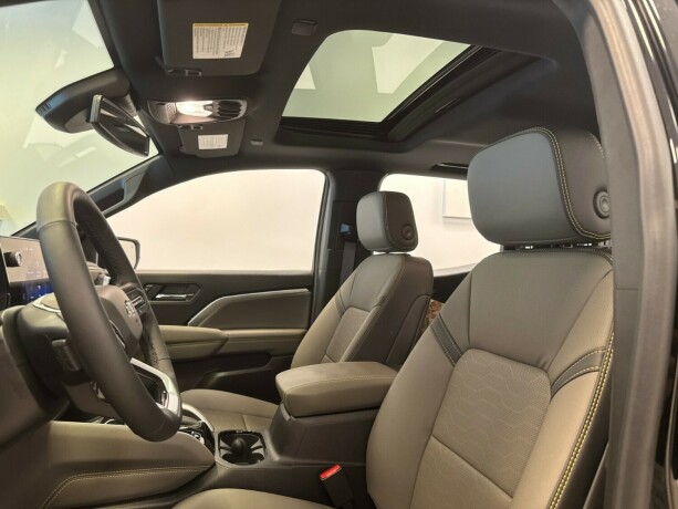 chevrolet-colorado-bensin-2025-big-18