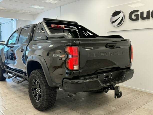 chevrolet-colorado-bensin-2025-big-6