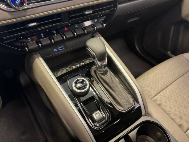 chevrolet-colorado-bensin-2025-big-21