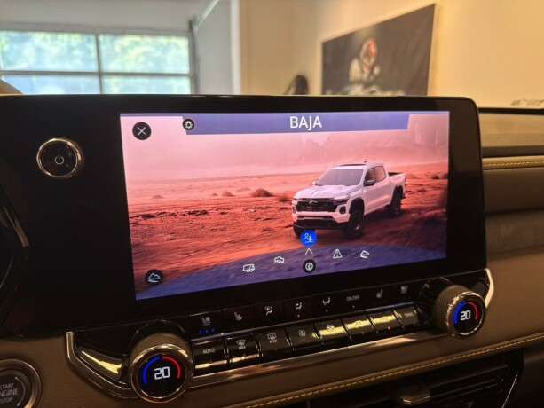 chevrolet-colorado-bensin-2025-big-26