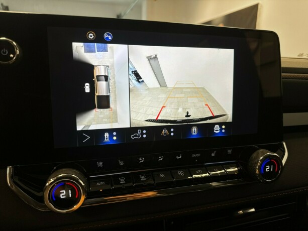 chevrolet-colorado-bensin-2025-big-15