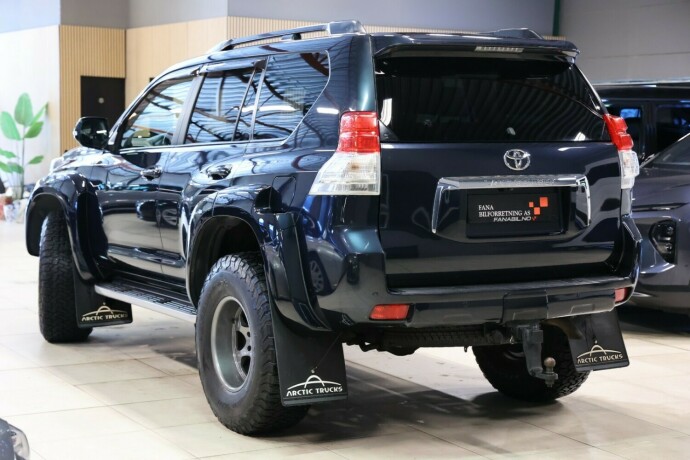 toyota-land-cruiser-diesel-2012-big-1