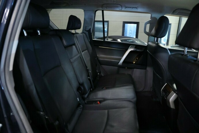 toyota-land-cruiser-diesel-2012-big-10