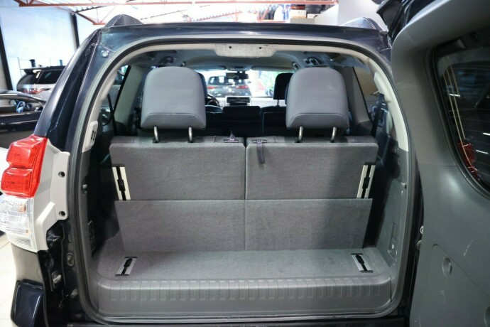 toyota-land-cruiser-diesel-2012-big-8