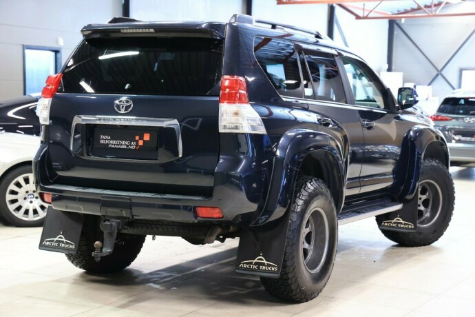 toyota-land-cruiser-diesel-2012-big-2
