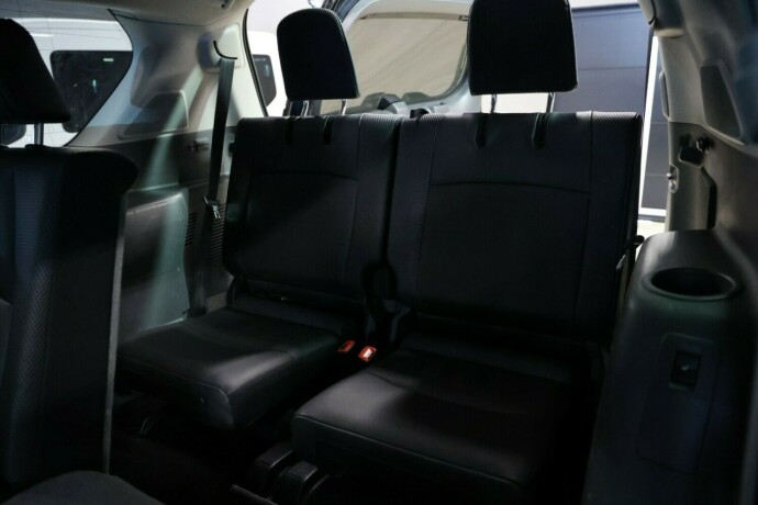 toyota-land-cruiser-diesel-2012-big-7