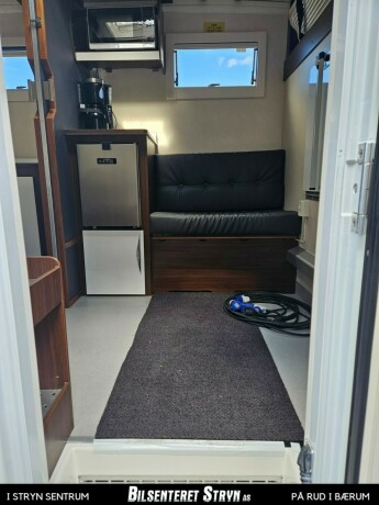 mercedes-benz-sprinter-diesel-2019-big-15