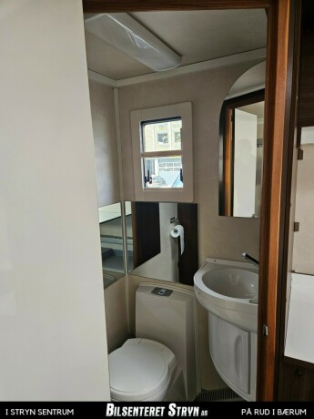 mercedes-benz-sprinter-diesel-2019-big-27