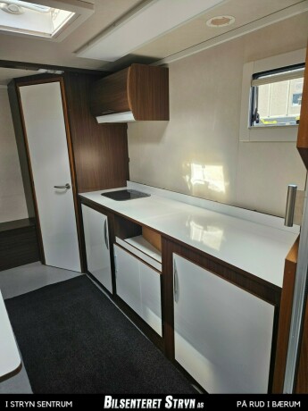 mercedes-benz-sprinter-diesel-2019-big-24