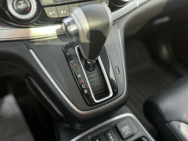 honda-cr-v-bensin-2015-big-23