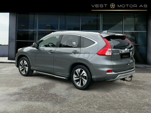honda-cr-v-bensin-2015-big-4