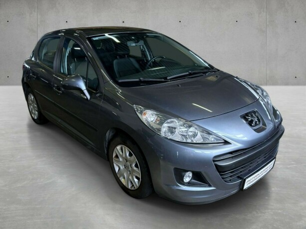 peugeot-207-diesel-2010-big-1