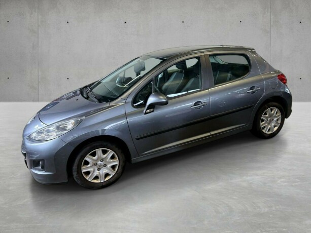 peugeot-207-diesel-2010-big-4
