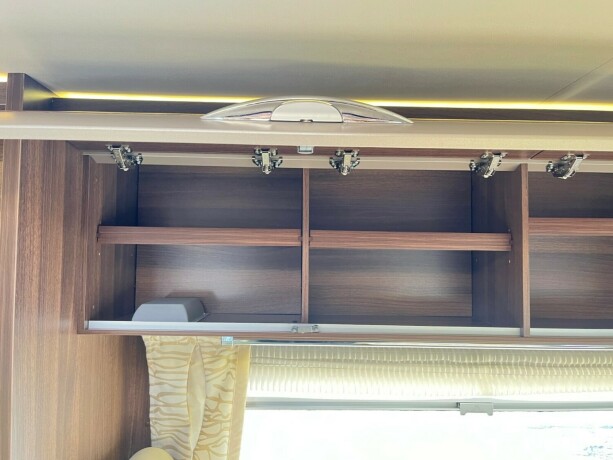 burstner-elegance-i810-2-enkle-senger-senkeseng-30-157hk-manuell-gir-alde-2-x-aircondition-topputgave-diesel-2013-big-38