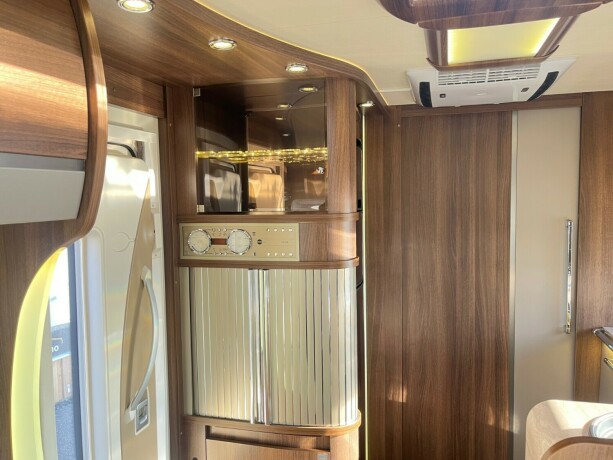burstner-elegance-i810-2-enkle-senger-senkeseng-30-157hk-manuell-gir-alde-2-x-aircondition-topputgave-diesel-2013-big-39
