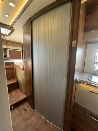 burstner-elegance-i810-2-enkle-senger-senkeseng-30-157hk-manuell-gir-alde-2-x-aircondition-topputgave-diesel-2013-big-74