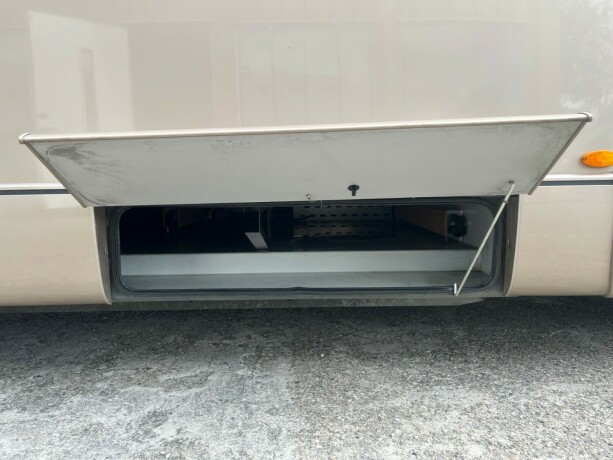 burstner-elegance-i810-2-enkle-senger-senkeseng-30-157hk-manuell-gir-alde-2-x-aircondition-topputgave-diesel-2013-big-16