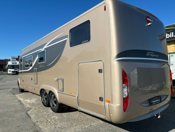 burstner-elegance-i810-2-enkle-senger-senkeseng-30-157hk-manuell-gir-alde-2-x-aircondition-topputgave-diesel-2013-big-1