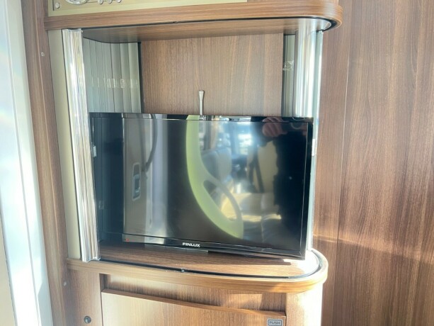 burstner-elegance-i810-2-enkle-senger-senkeseng-30-157hk-manuell-gir-alde-2-x-aircondition-topputgave-diesel-2013-big-43