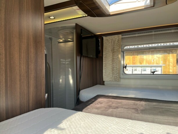 burstner-elegance-i810-2-enkle-senger-senkeseng-30-157hk-manuell-gir-alde-2-x-aircondition-topputgave-diesel-2013-big-93