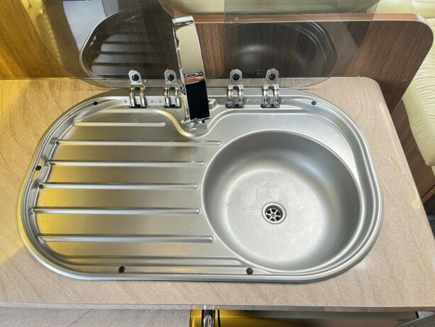 burstner-elegance-i810-2-enkle-senger-senkeseng-30-157hk-manuell-gir-alde-2-x-aircondition-topputgave-diesel-2013-big-49